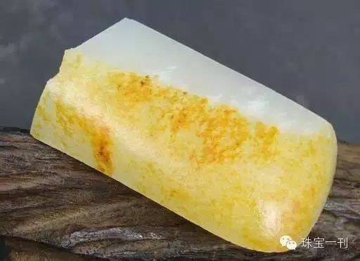 把玩和田玉和玻璃的区别,把玩和田玉生肖