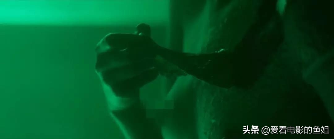 女生手指脱皮视频,女孩手脱皮厉害