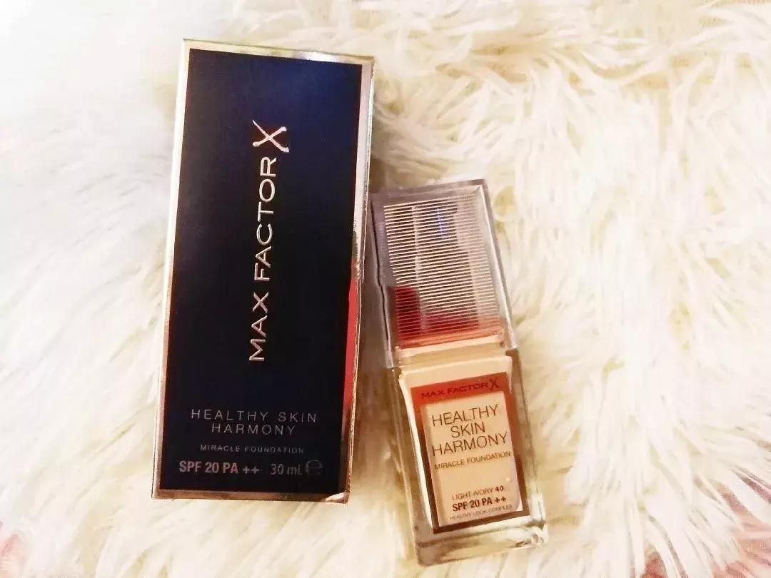 蜜丝佛陀粉底液哪款没那么暗沉,蜜丝佛陀烟酰胺养肤粉底液测评