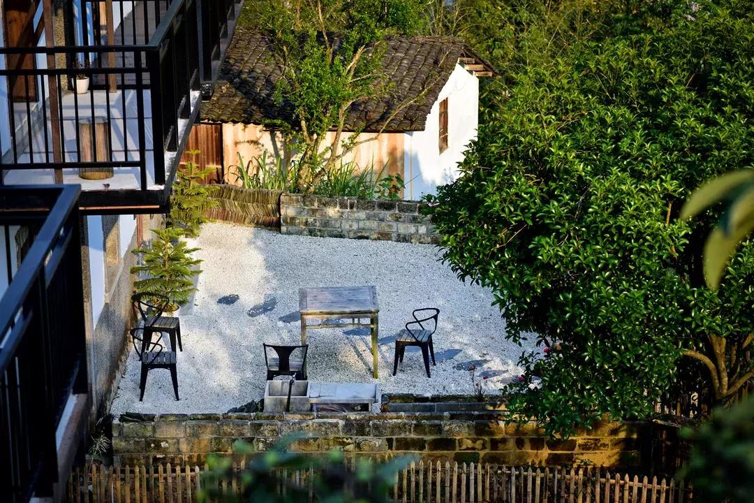 C位出道的千岛湖绝版亲水民宿！要把千岛湖最美的景装进房间……