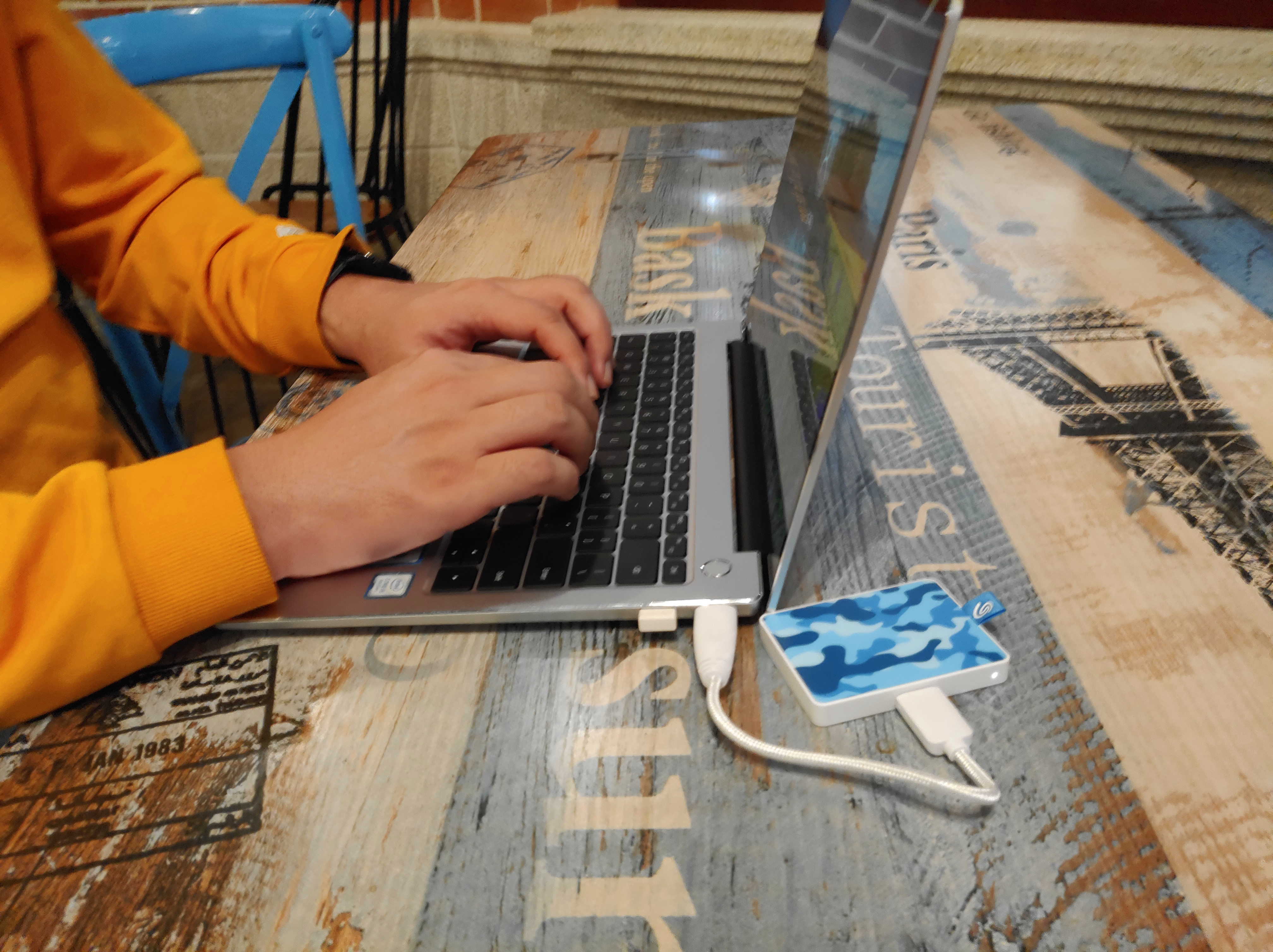 1t移动硬盘小巧,小巧方便的移动硬盘