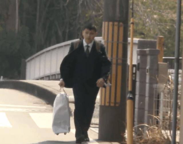 8年不许用手机不许恋爱,他痛骂过的60个光头后来都成了日本大师