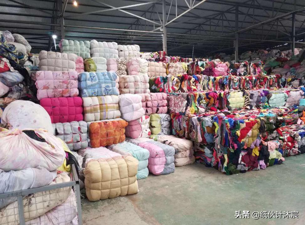 废旧衣服回收真能挣钱,回收旧衣服这个行业怎么做呢