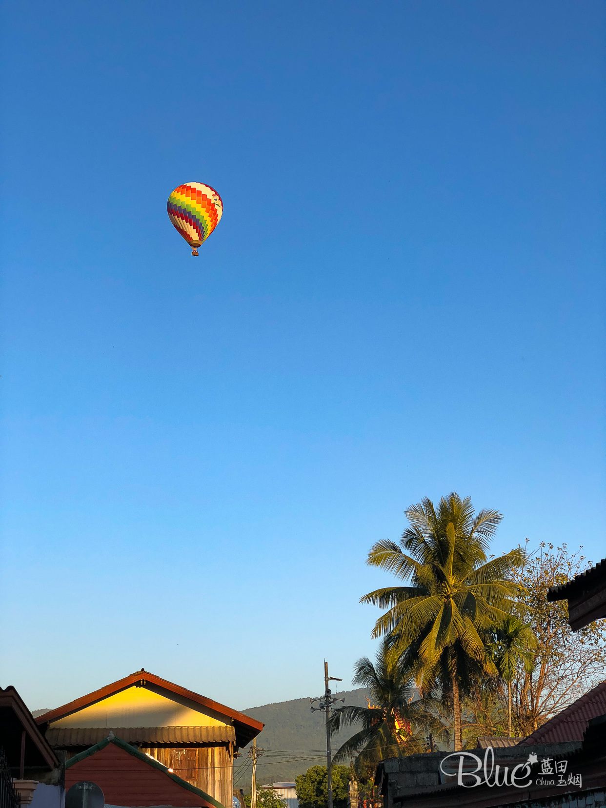 老挝旅游指南书籍,老挝旅游攻略1500字左右
