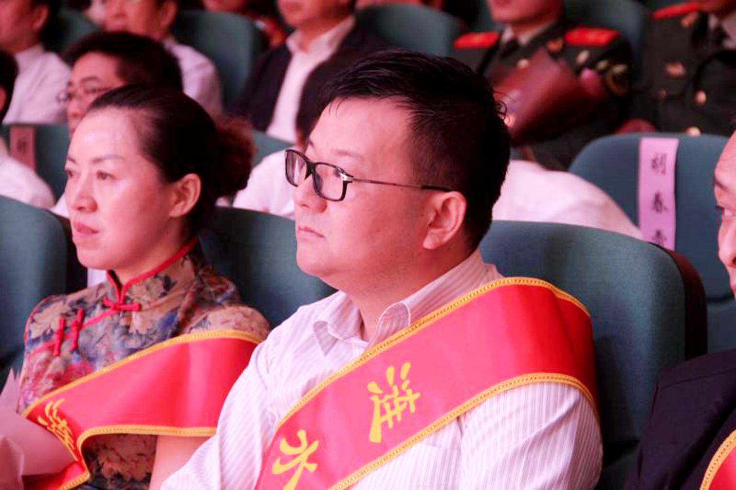 请你晒一件事作文800字,请你选择写一件或几件事作文500字