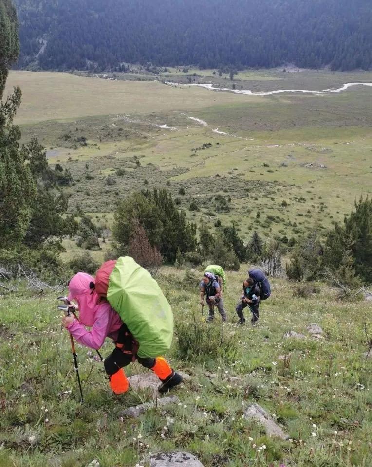 8月格聂c线,8月走格聂南线穿什么