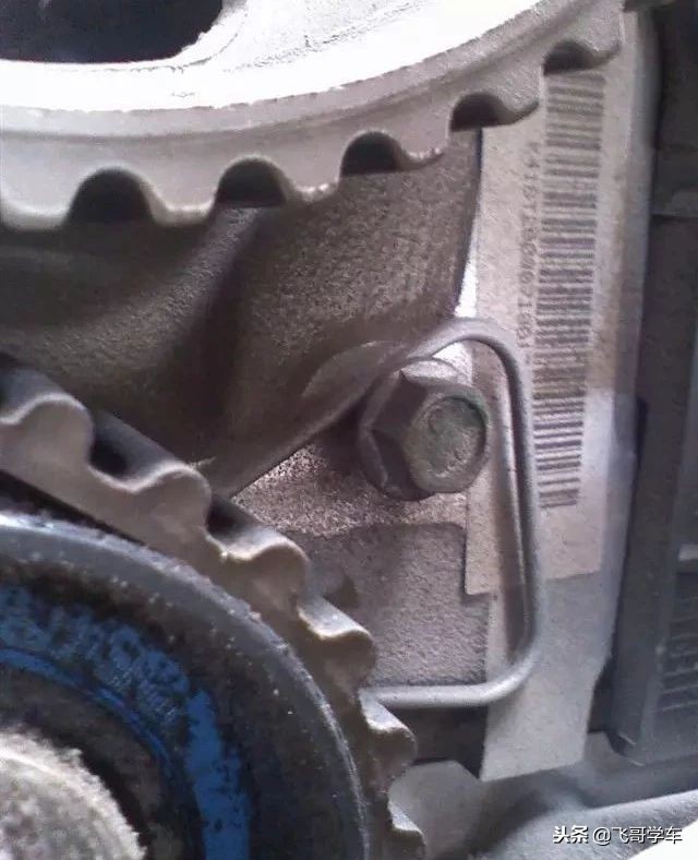 发动机更换正时皮带操作方法,东风标致4081.2t更换正时皮带视频