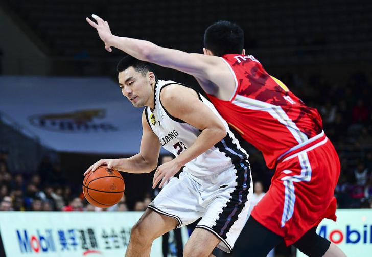 真吓人！赢八一一场苦涩的胜利，连胜终结王险些终结自己