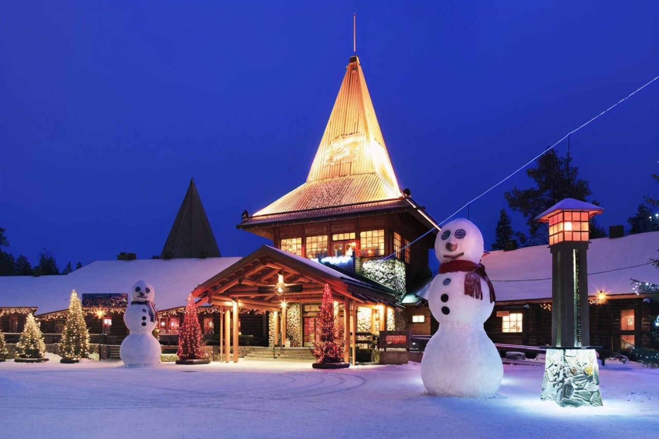 比利时男子传播病毒,国外男子装扮成圣诞老人送礼物