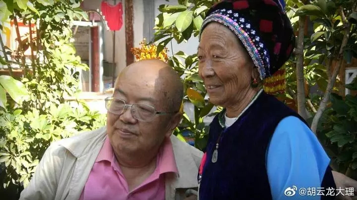 半个世纪前喜从天降上京汇演一念之差错过职业演艺生涯访何芳秀