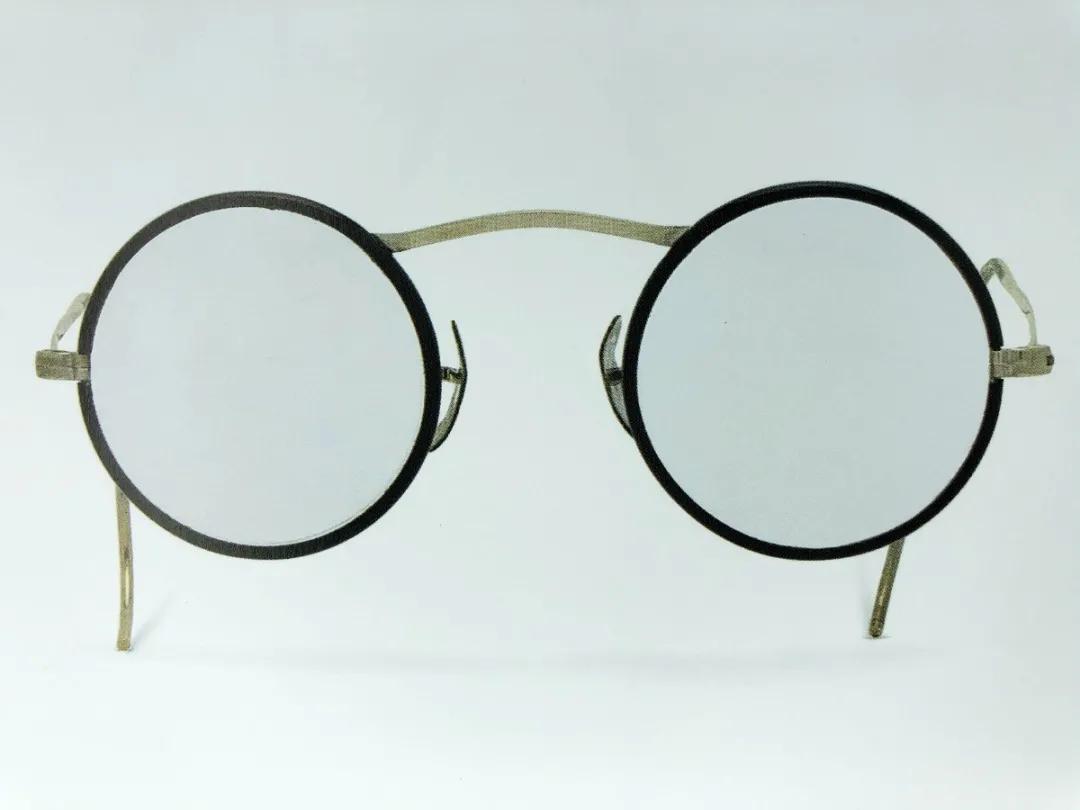 眼镜的百年发展史,一图看懂眼镜发展史