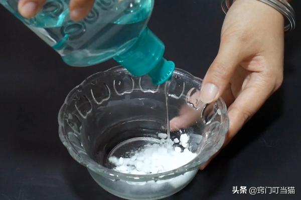 美缝瓷砖缝隙发黑怎么办,厨房灶台瓷砖缝隙发黑怎么处理