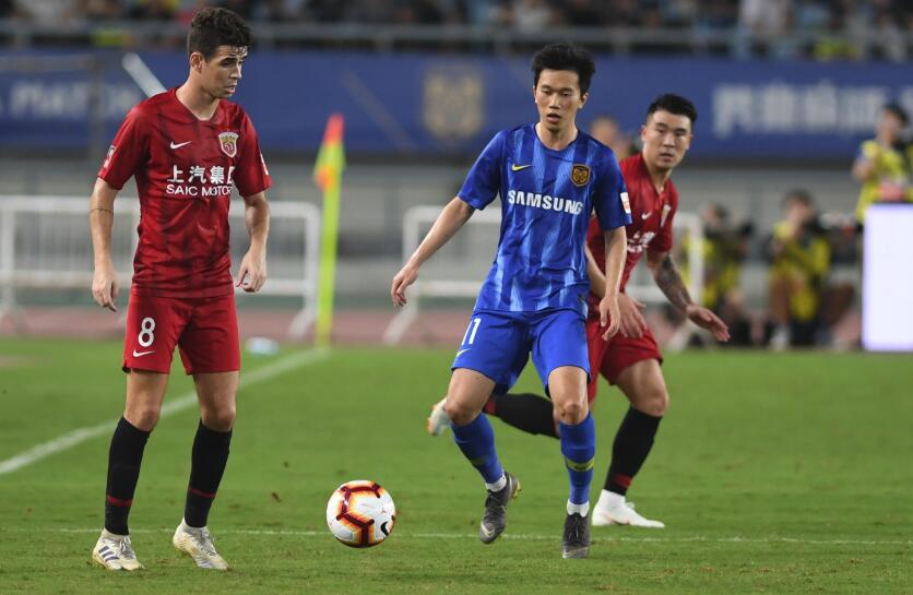 上海上港主裁判,上港国安大战主裁判引争议视频