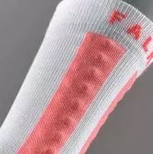 除了NIKE、ADIDAS，女生还有哪些值得入手的运动单品？