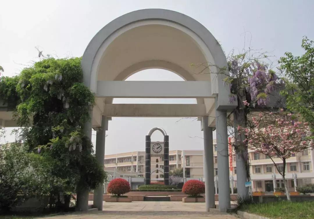 江苏省江浦高级中学在全国出名了,江浦高级中学要在全国出名了