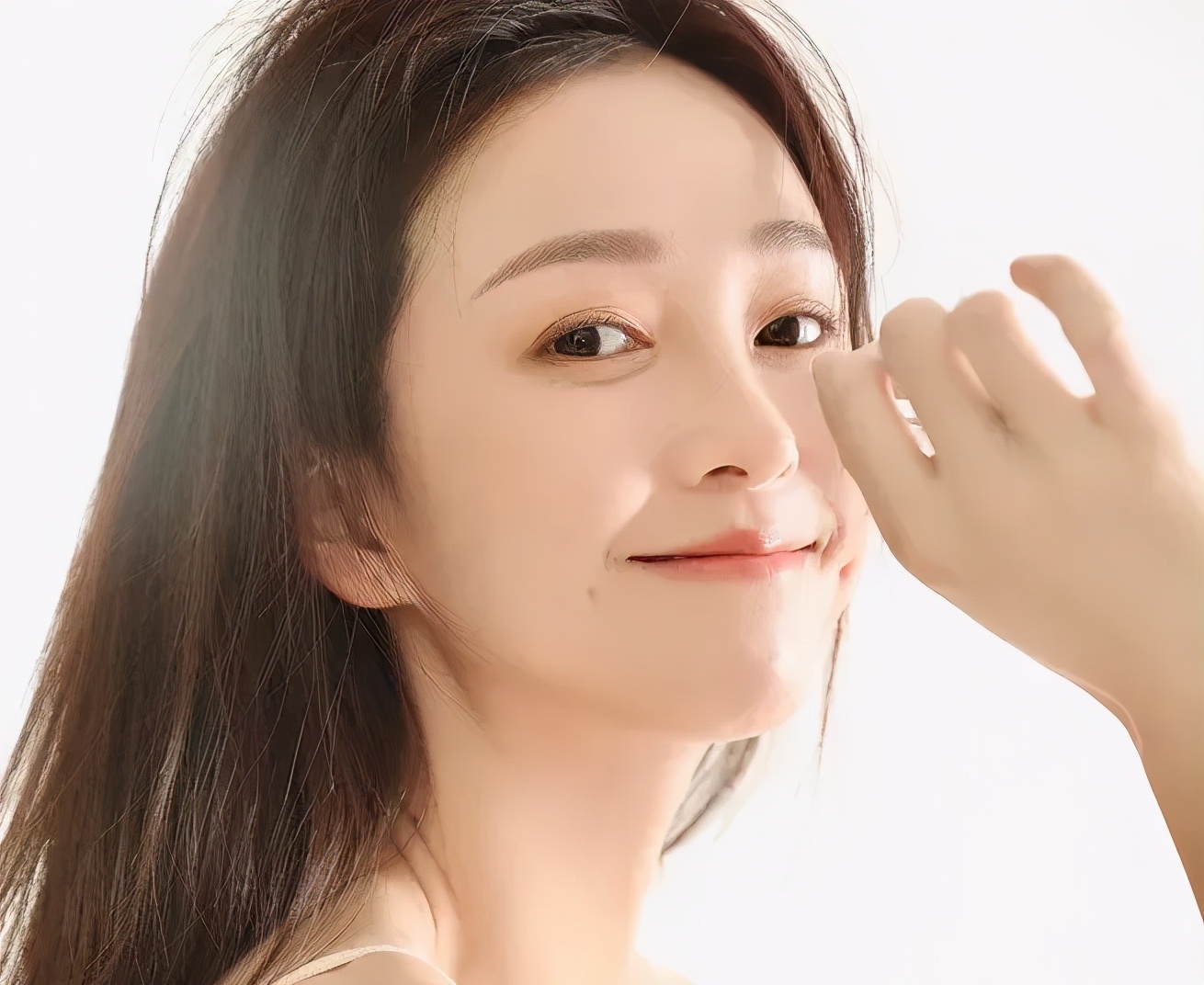 面部填充到底推荐做吗,面部填充脸部凹陷有风险吗