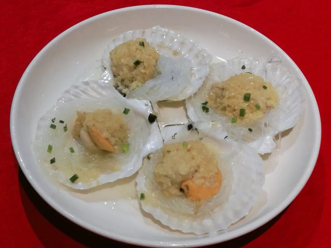 广州荔湾象拔蚌刺身,生蚝象拔蚌海鲜自助