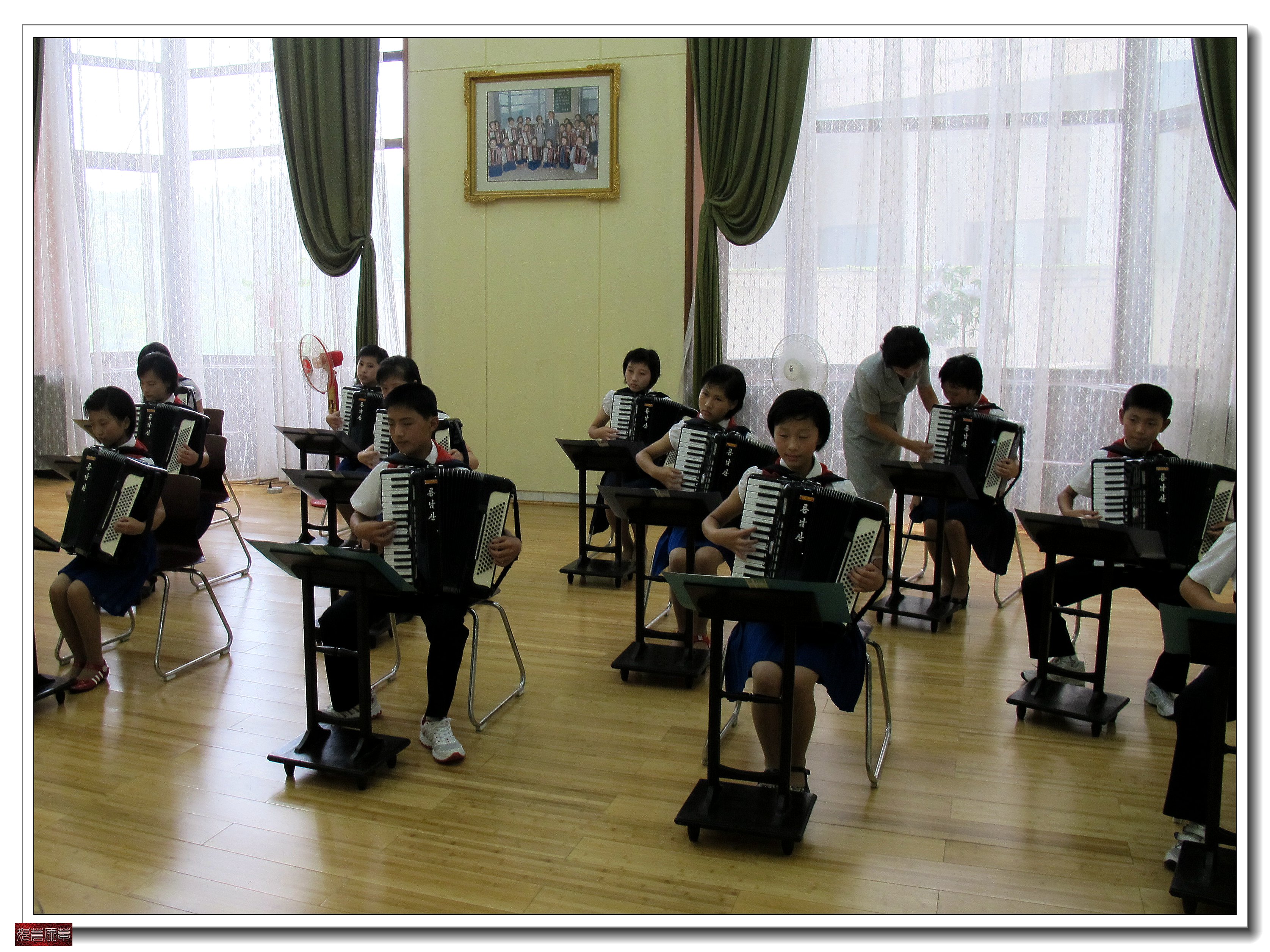 走进神秘国度纪录片,十年前朝鲜万景台少年宫视频