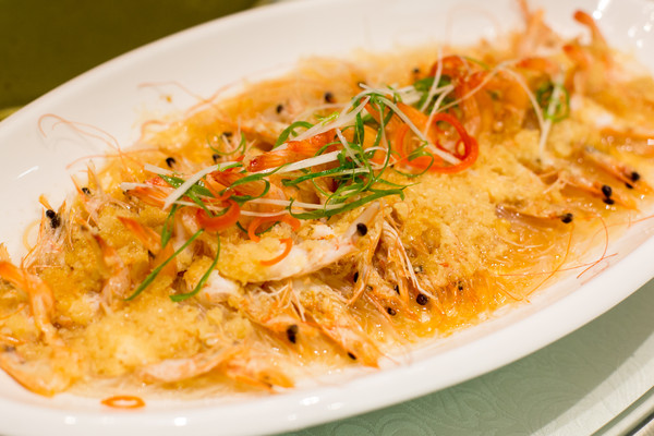 深藏在森林之中的温泉酒店，周末度假的好地方