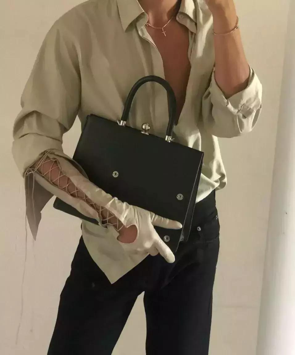 各种包的搭配风格,什么款的包最好搭配衣服