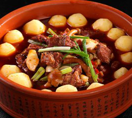 吃在驼梁，体验舌尖上的味道/郝贵云