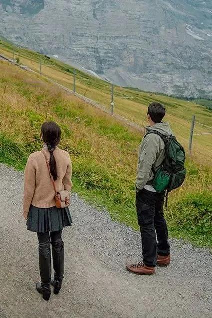 比“大女主”剧更精彩的，是女强人们的职场穿搭