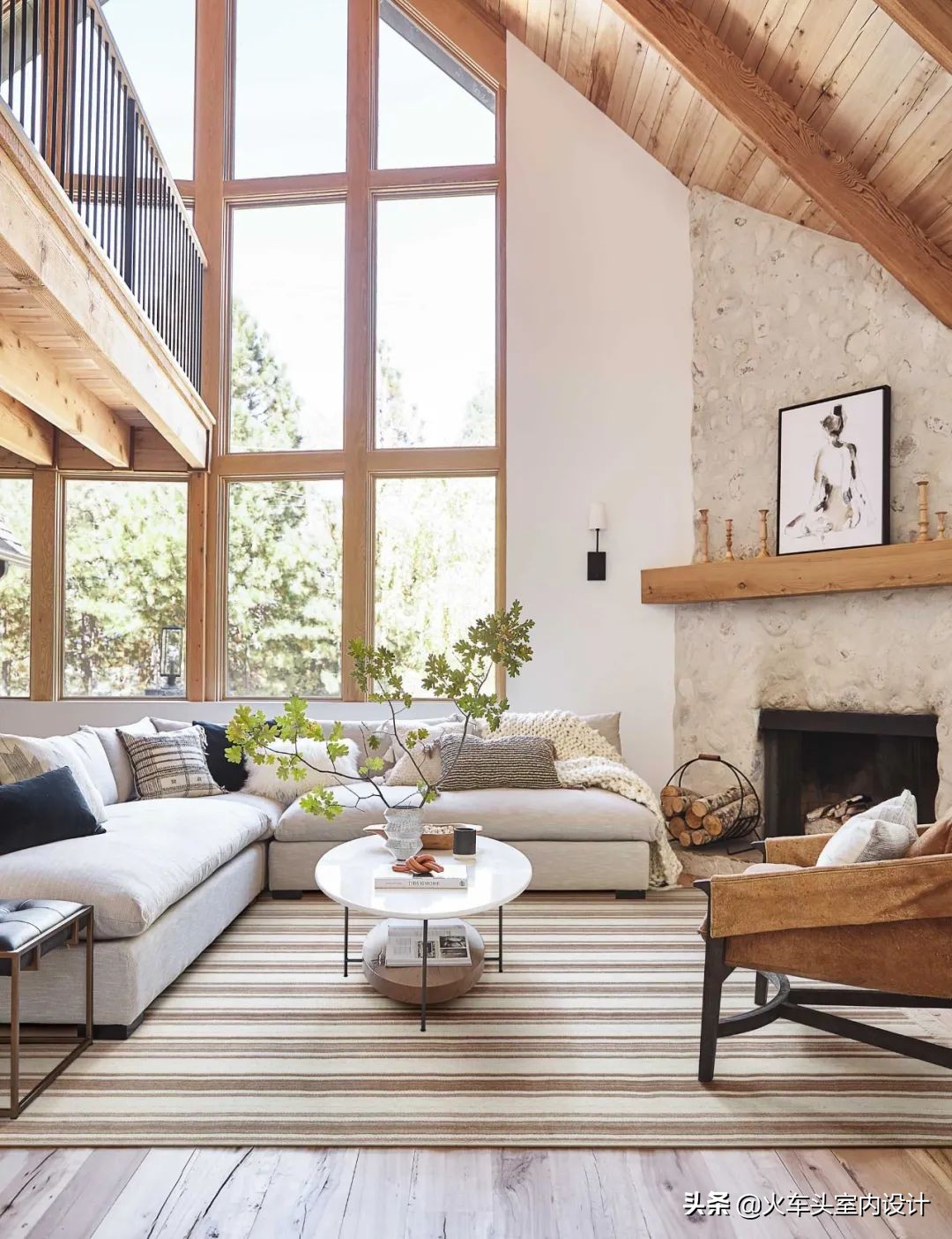 80款挑空客厅设计,大宅就该有这气势