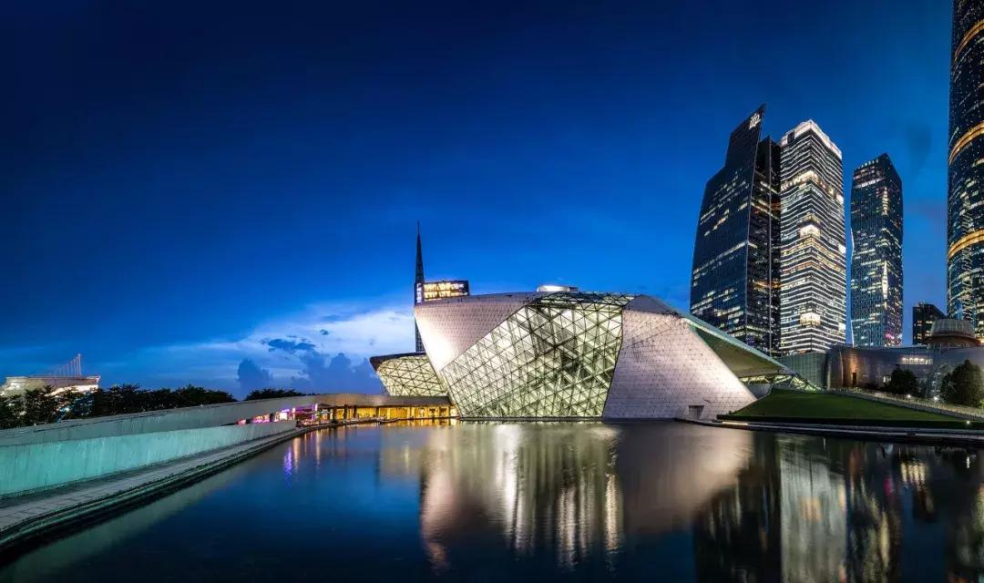 2019第一个世界奇迹!狂砸800亿,中国这次连UFO都造出来了…