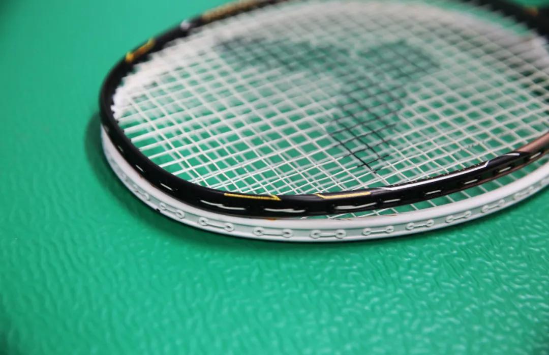 victor球拍黑金隼,victor77f球拍