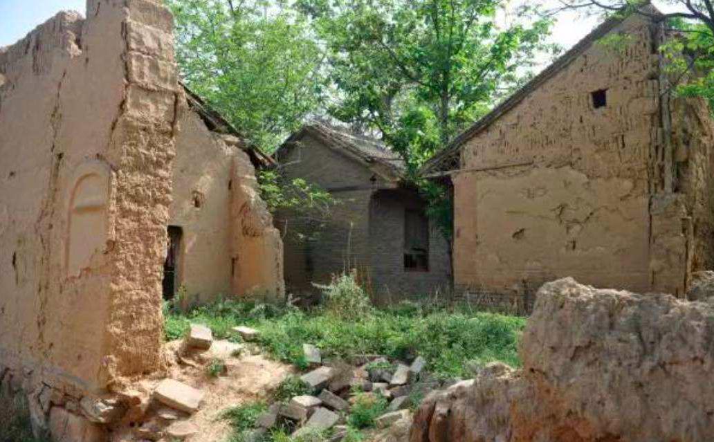 老话讲,“农村不作颠,街上不冒烟”,认识农村的重要性