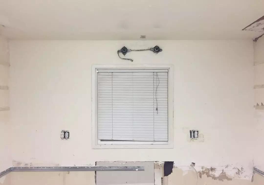 他一个人住,她一人独住100平复古房