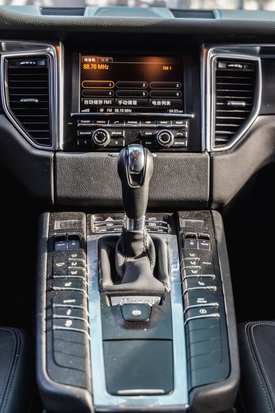 保时捷macan多少钱能上路,保时捷macan最低上路价格