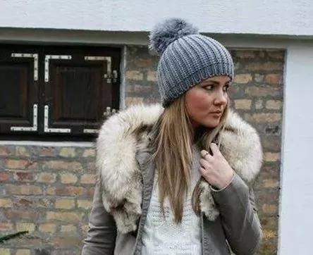 怎么避免头发被风吹的很乱,怎么避免头发被风吹得很高