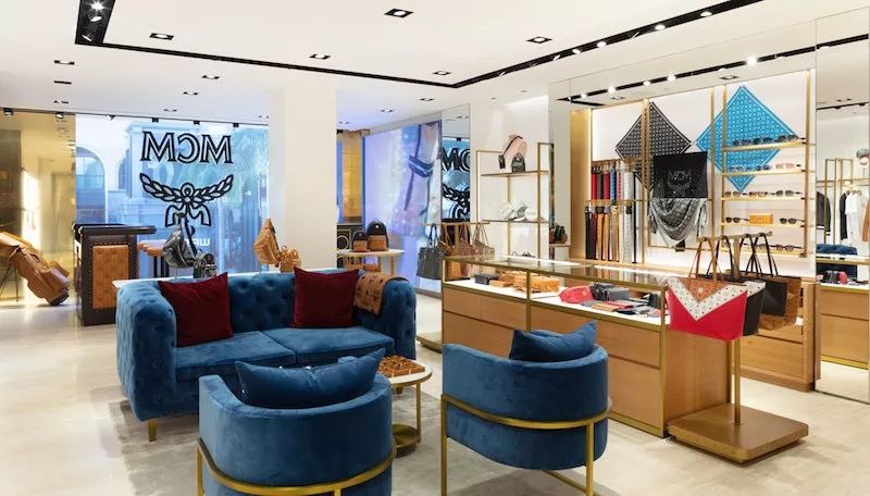 从濒临倒闭到年营收25亿,从濒临倒闭到市值266亿