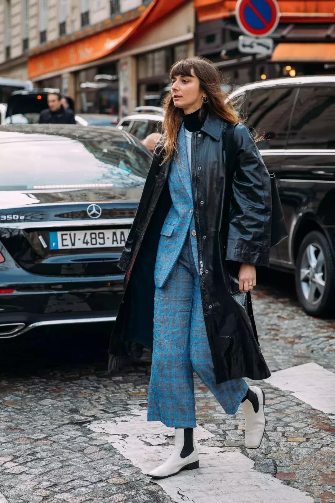 这个冬季时髦精都是这么穿大衣的,时髦的人喜欢这样穿