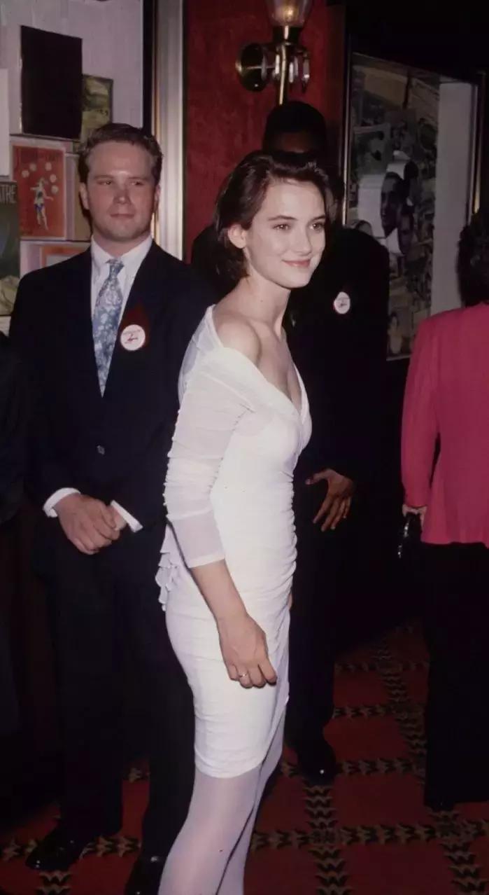 女人爱穿的袜子,女人穿丝袜和棉袜区别