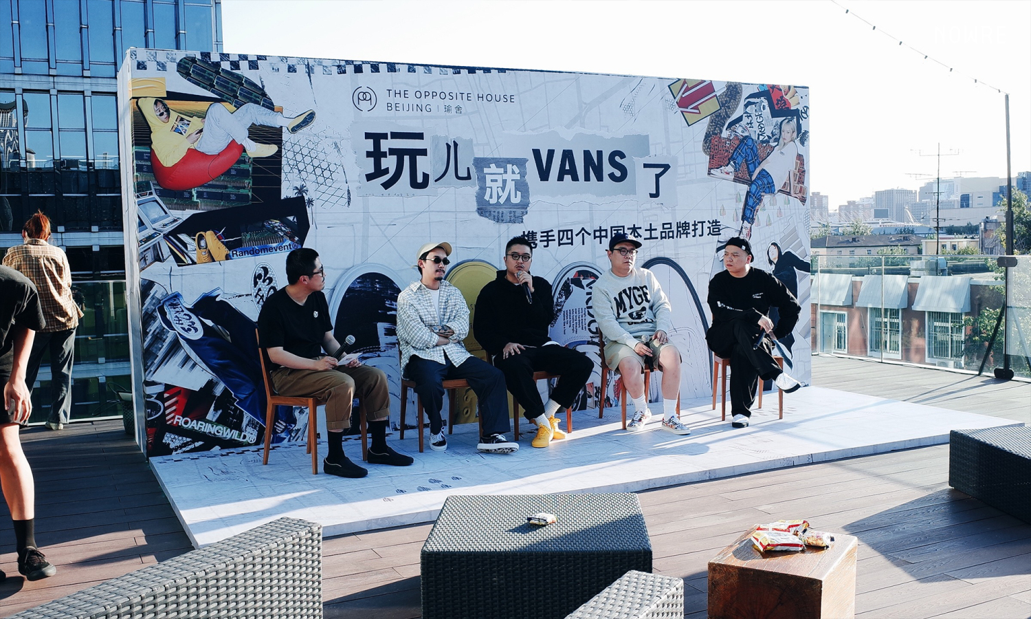 vans买正好的还是买大一点的,vans建议买大还是买小