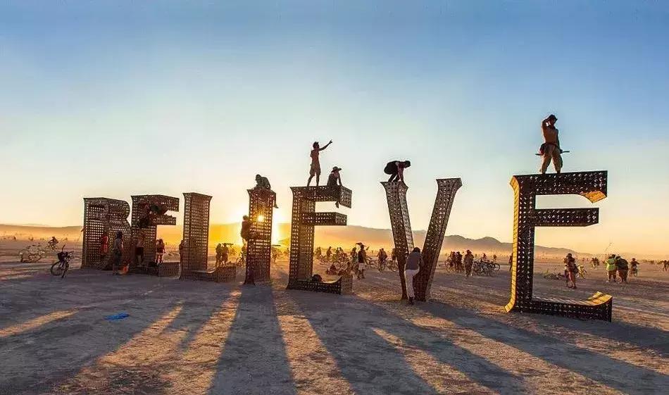 稻草人旅游团队,稻草人旅游如何成功的