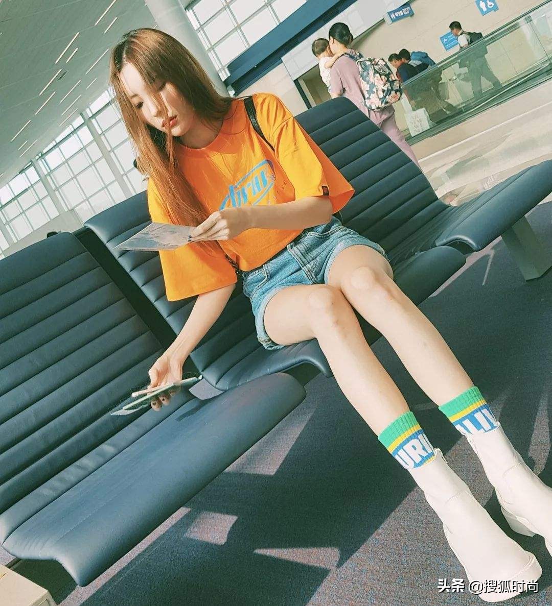 明星身体大数据丨王子文33码脚上热搜，罗云熙61cm腰追赶佟丽娅