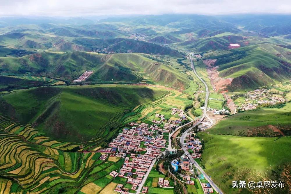 彪炳史册的脱贫攻坚疫情防控,脱贫攻坚贡献彪炳史册