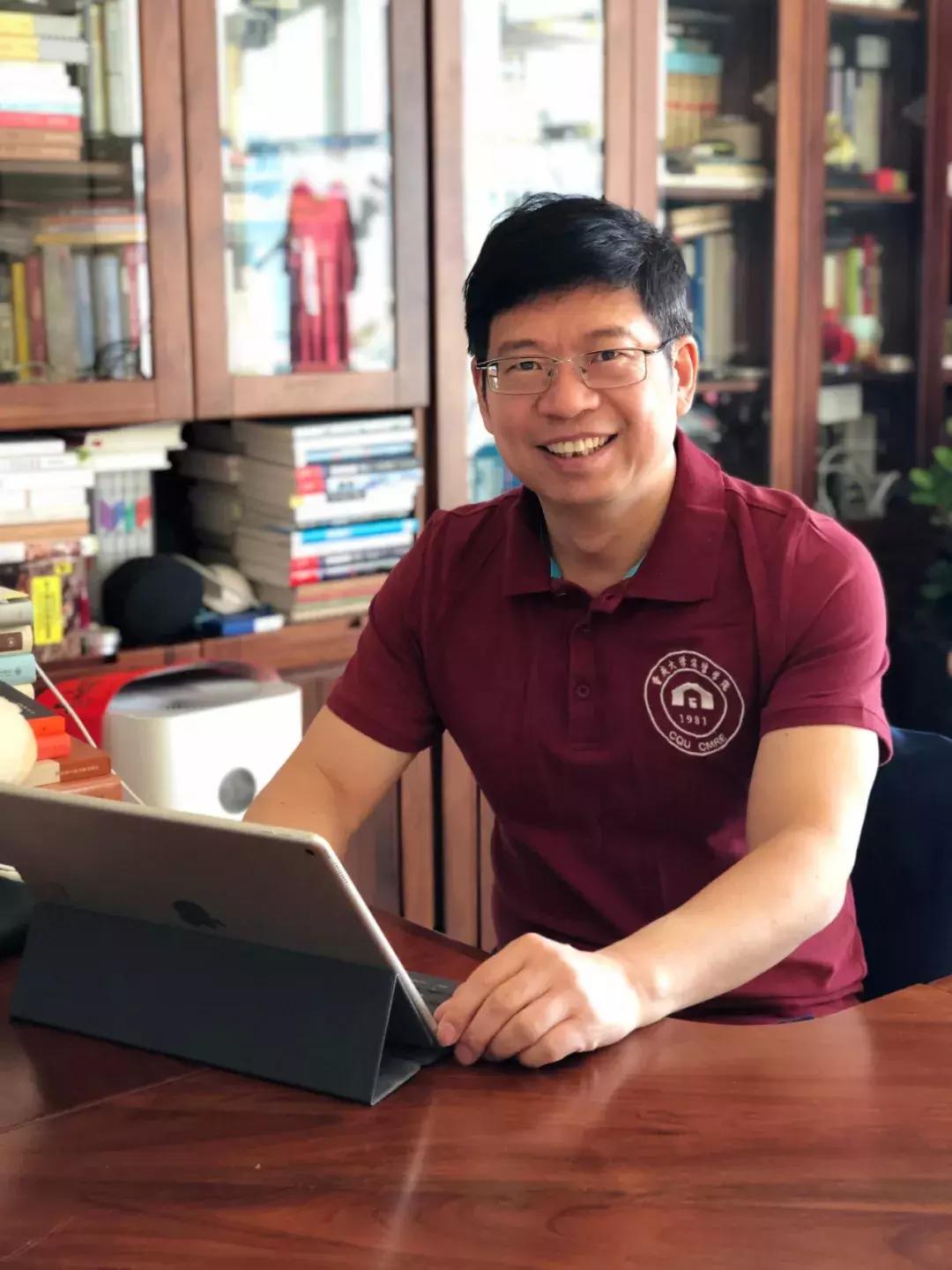 谢远玉：弃政从商，放弃百万年薪创业，工程管理行业的“*局破**者”