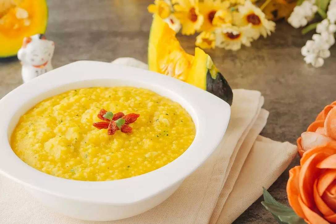 宝宝6个月了，该添加辅食了，那么具体该怎么做呢？注意四方面