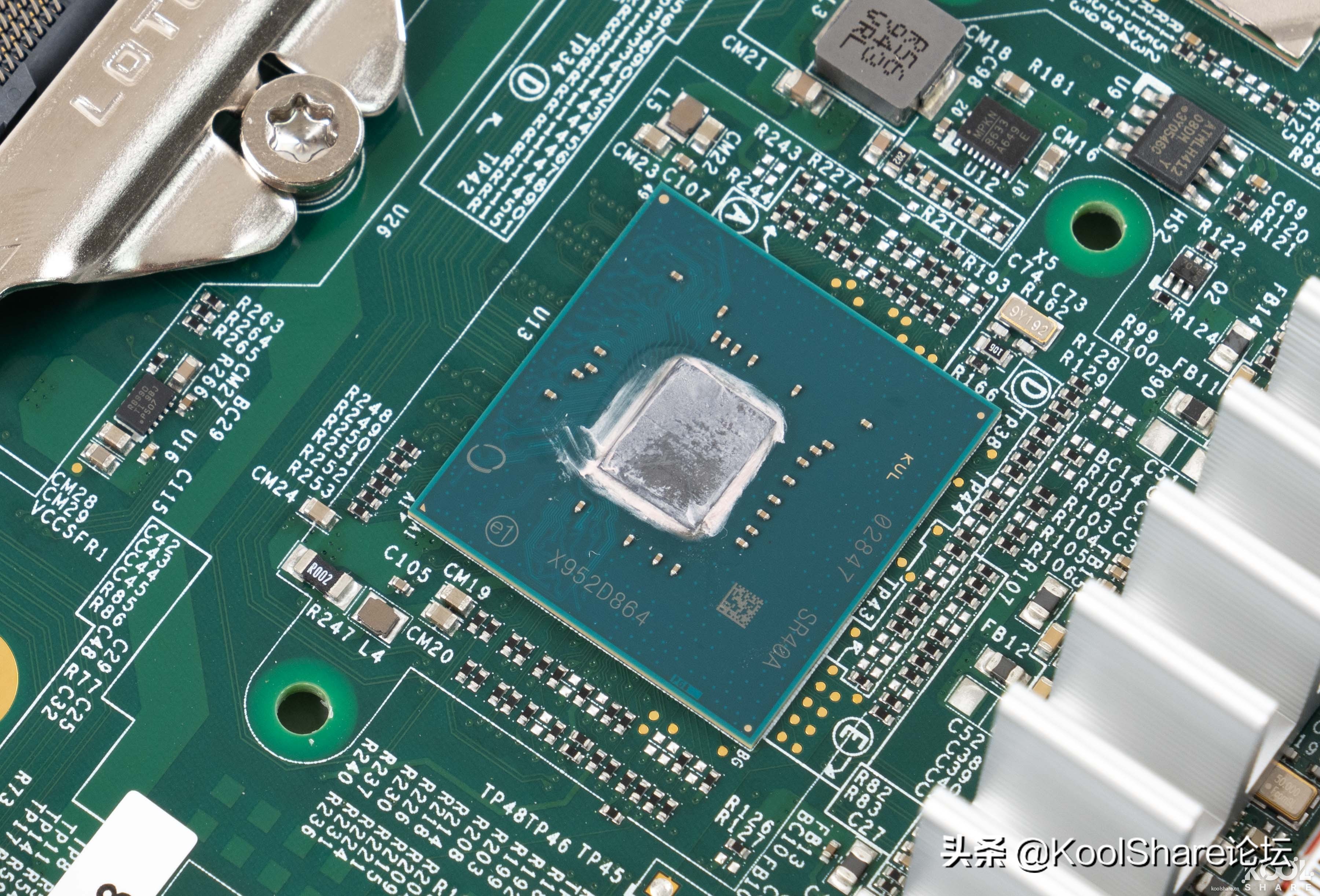 ASUSTOR爱速特旗舰NASAS7110T拆解评测