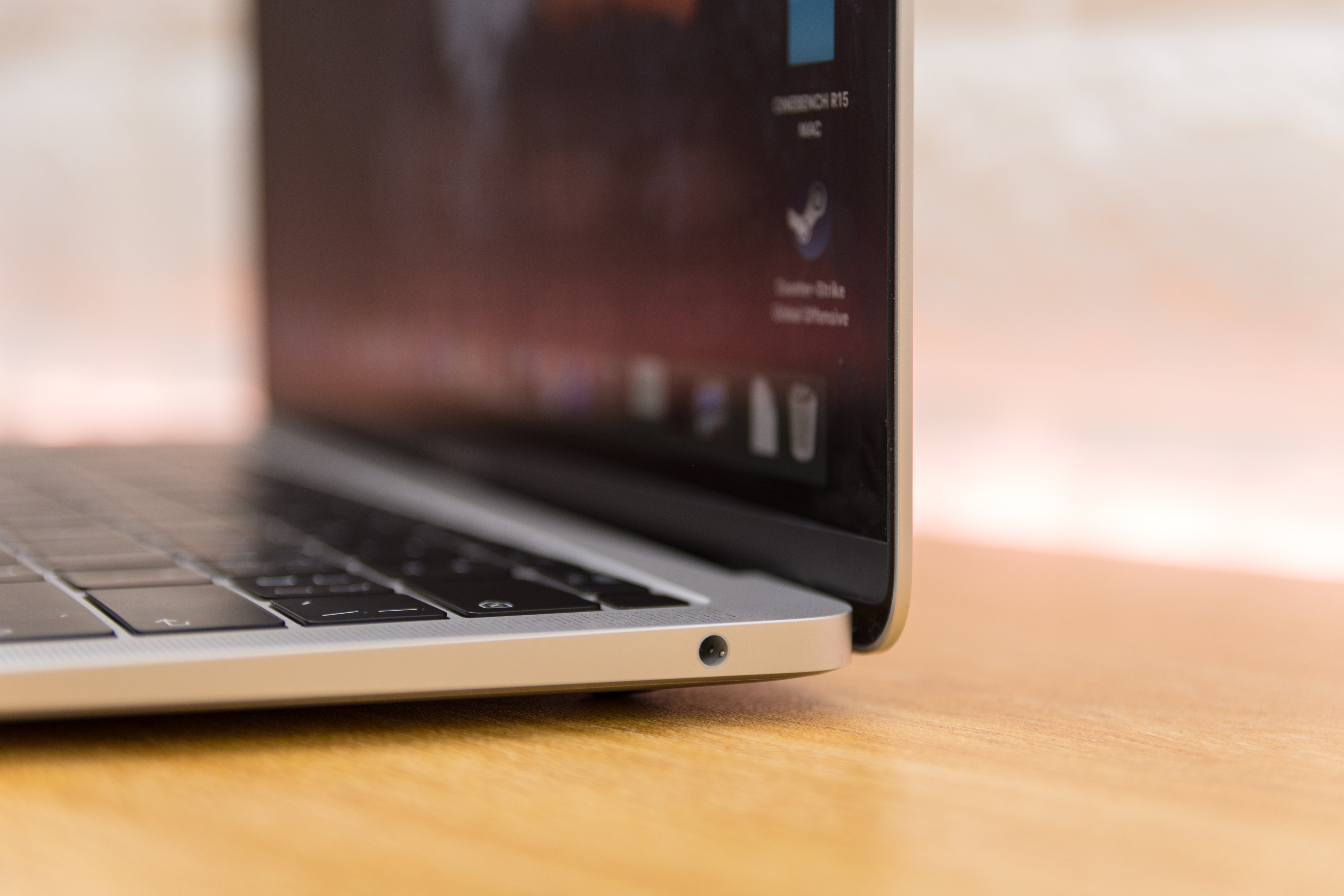 xps13对比macbookair,戴尔xps13对比macbook