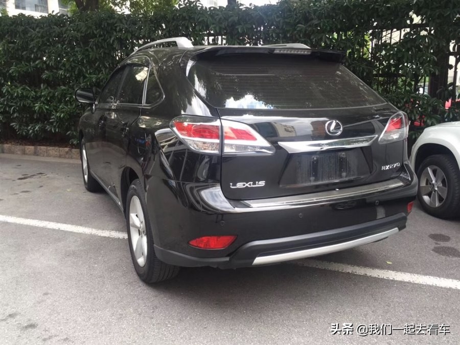 买了一辆二*雷手**克萨斯RX经典车主：花了23.9万，还是很值的