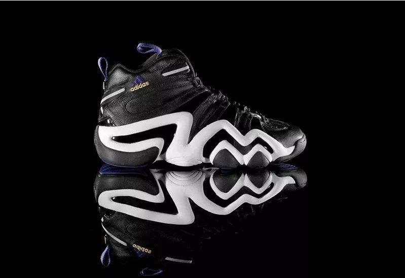 科比和nike续约了吗,科比现在还有球鞋合同吗