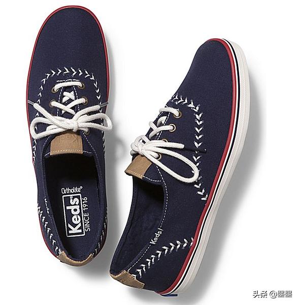 帆布鞋的正确穿搭方法男士,男人穿帆布鞋