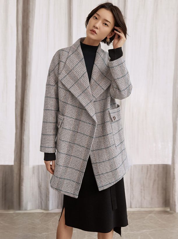 大衣秋冬店铺推荐,秋冬买大衣还是买皮草好