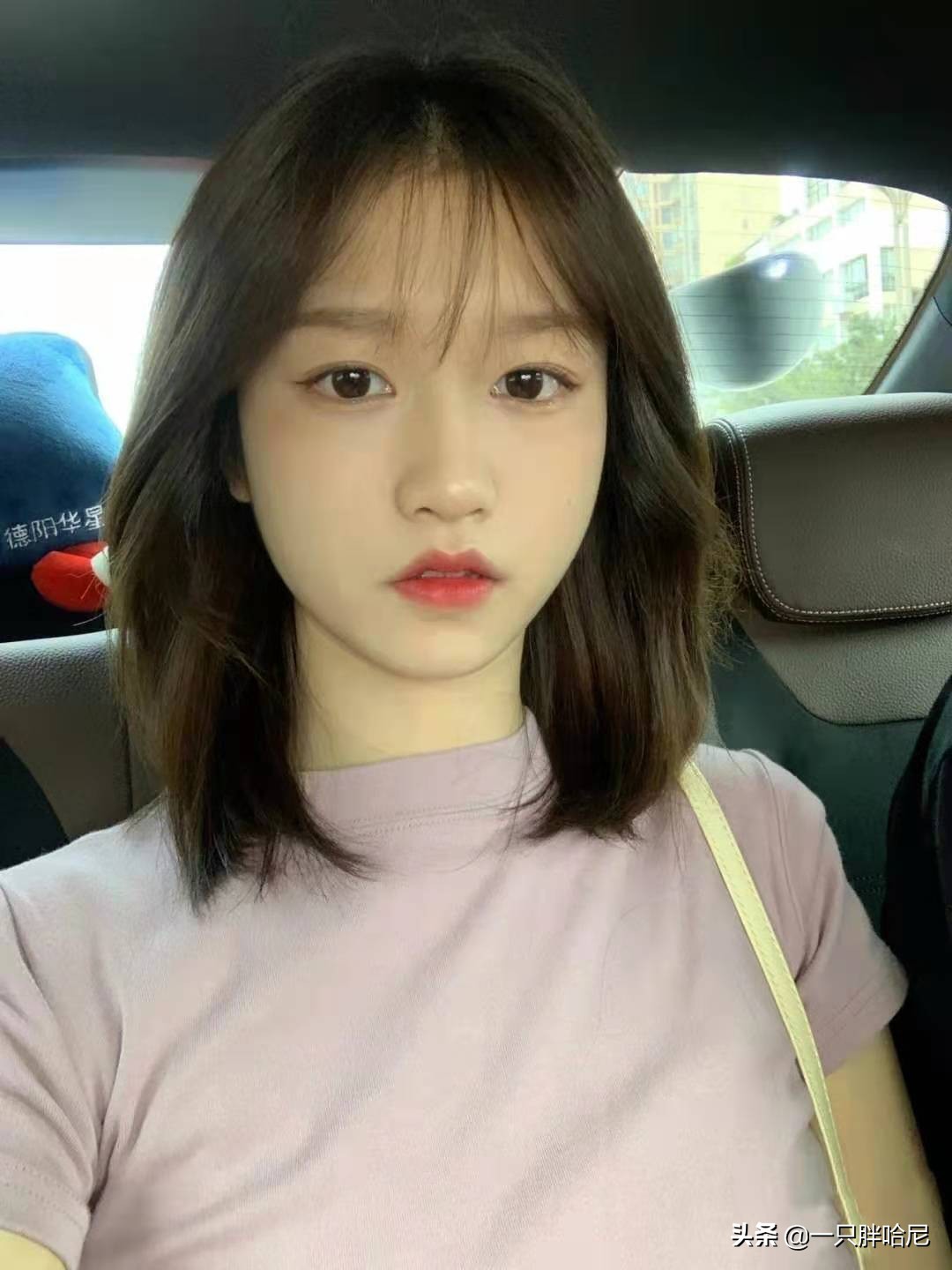 一款减龄且修颜的刘海发型,适合头大女生的发型学生党刘海