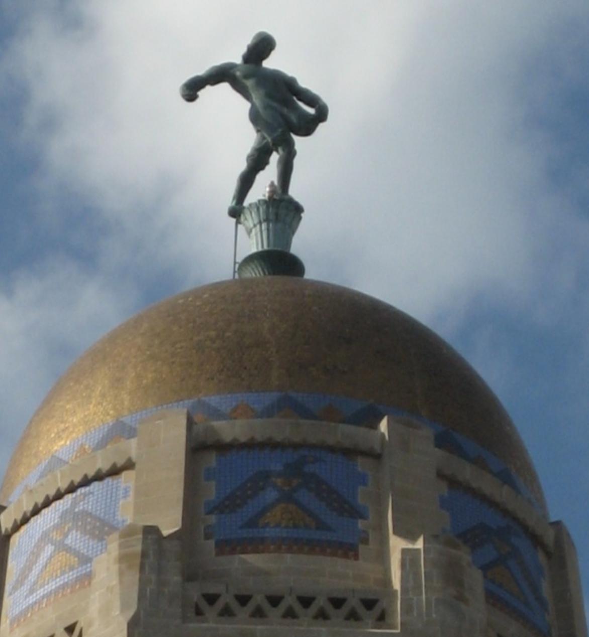 美国车牌为什么那么多图案,为什么有人取车牌